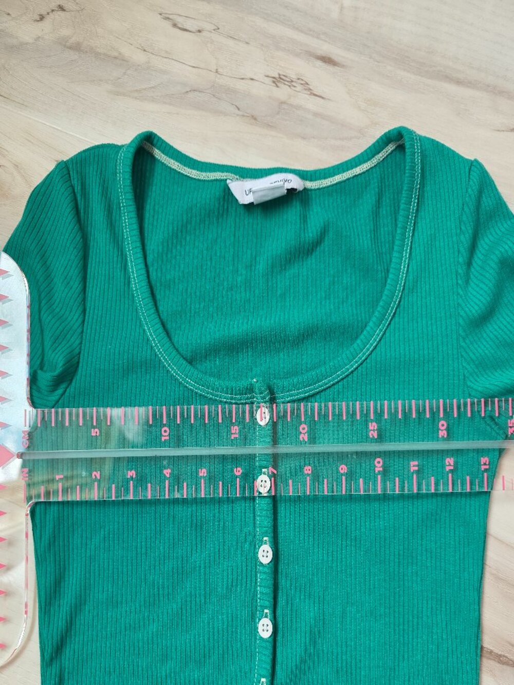 Urban Revivo Green Ribbed Knit Button-Up Crop Top Size US 2 - Picture 5 of 8